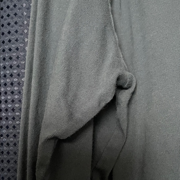 Life Is Good Charcoal Long Sleeve with Vibrant Logo - Picture 11 of 13